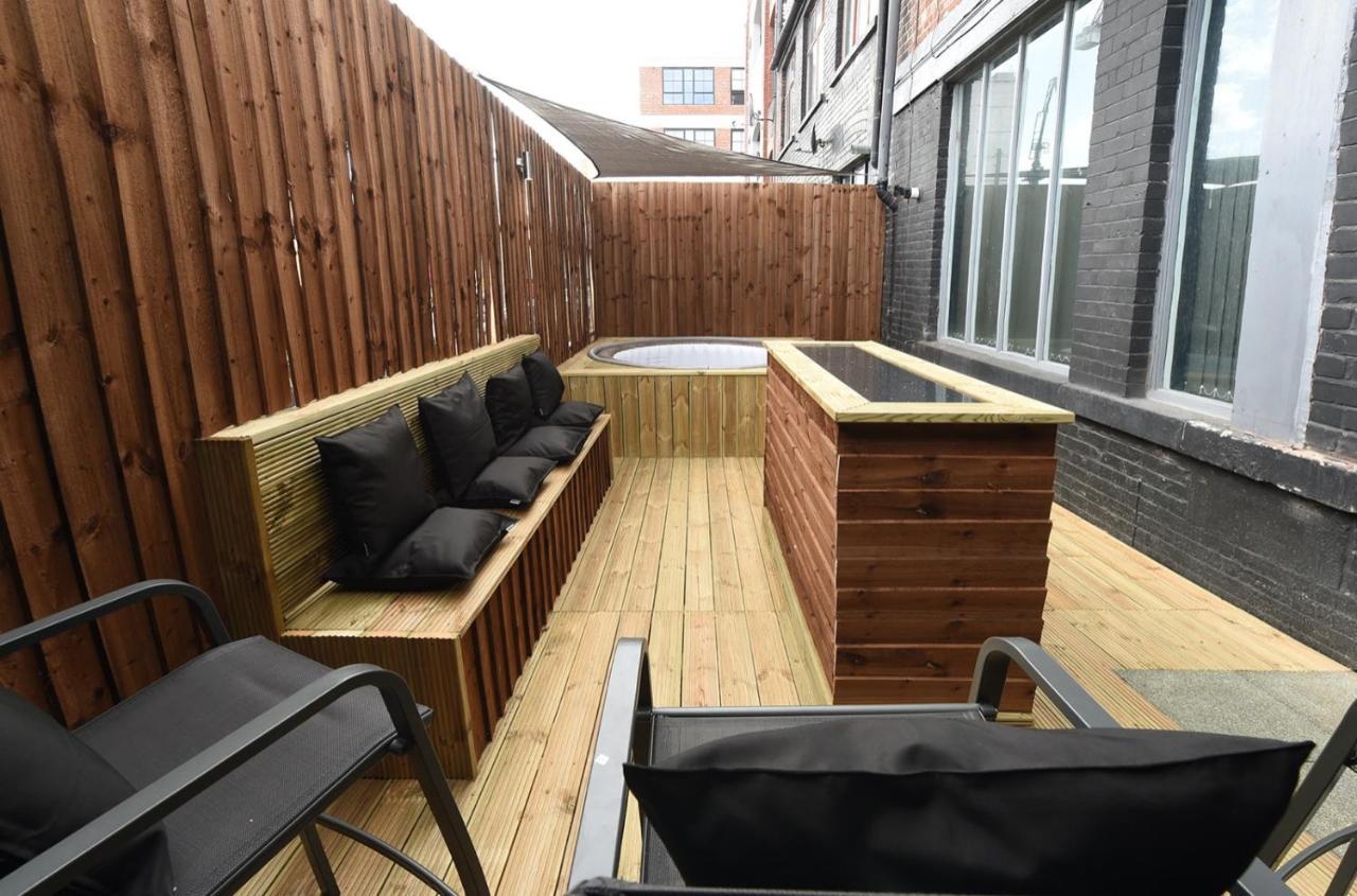 Ferienwohnung Slps 14 Hot Tub, Bar & Outdoor Terrace Manchester Exterior foto