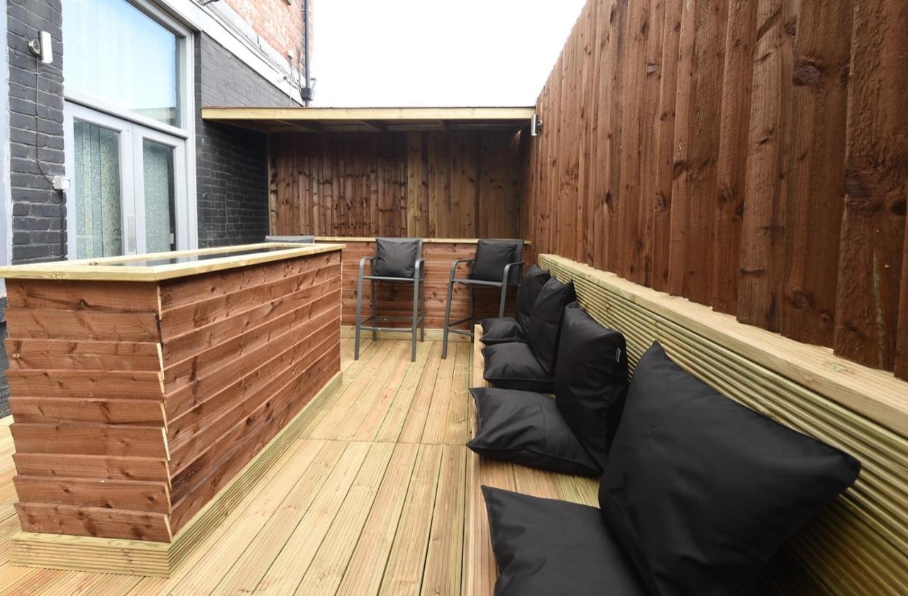 Ferienwohnung Slps 14 Hot Tub, Bar & Outdoor Terrace Manchester Exterior foto